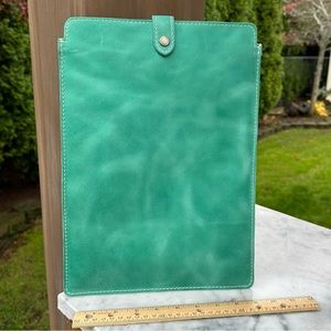 Portland Leather Laptop Sleeve in Reef!